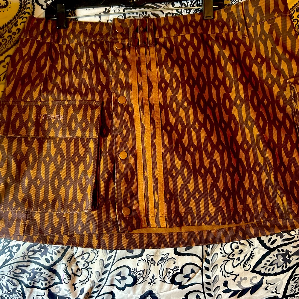 Ivy Park Monogram brown skirt , size 1xl